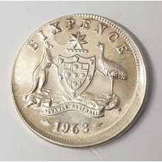 AUSTRALIA 1963 . SIXPENCE . ERROR . 11% OFF CENTRE . MIS-STRIKE